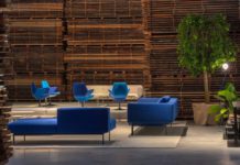 목재 건조실에서 선보인 전시